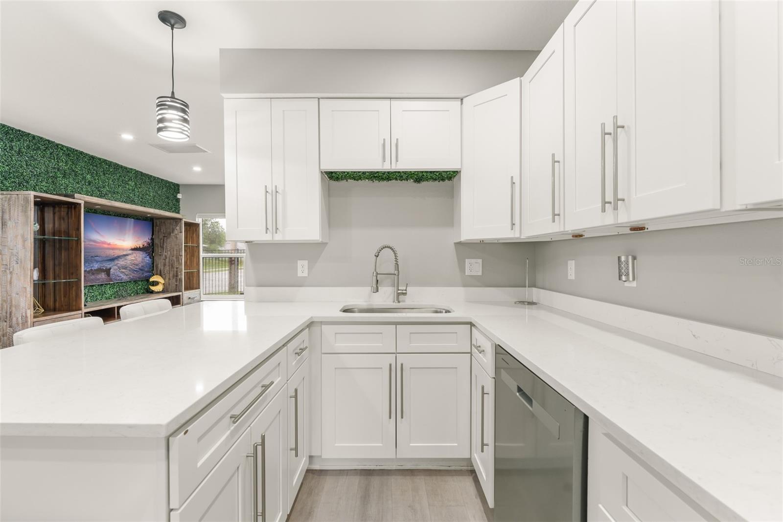 MIDWAY - Residential