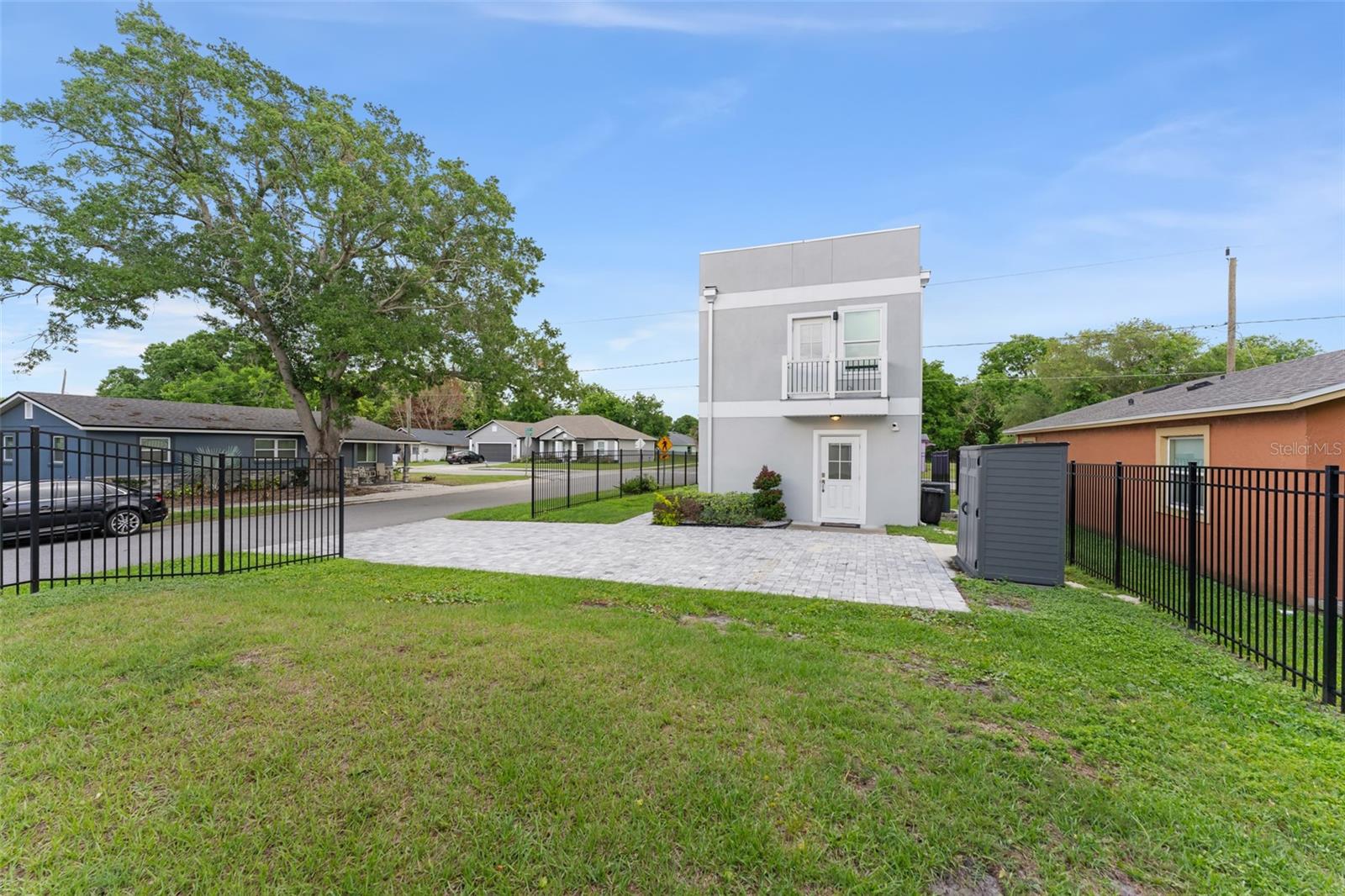 MIDWAY - Residential