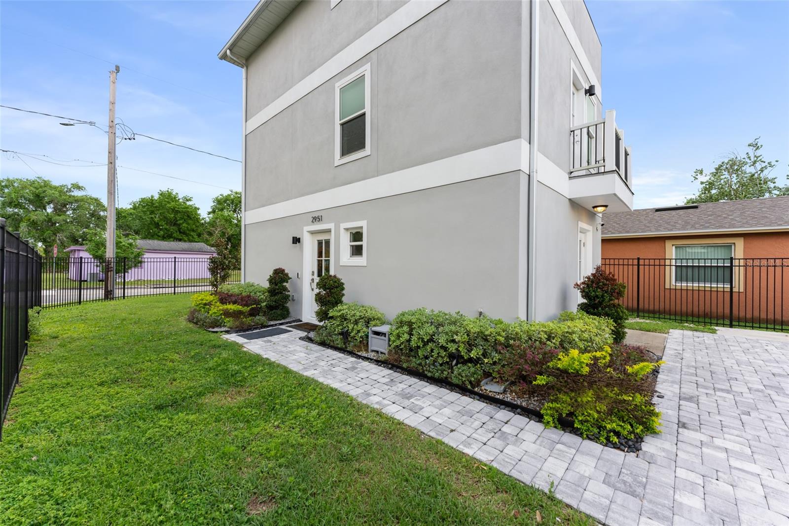 MIDWAY - Residential