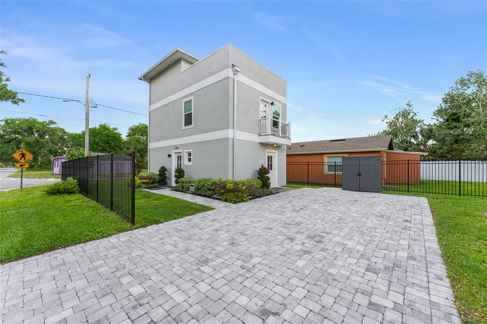 MIDWAY - Residential