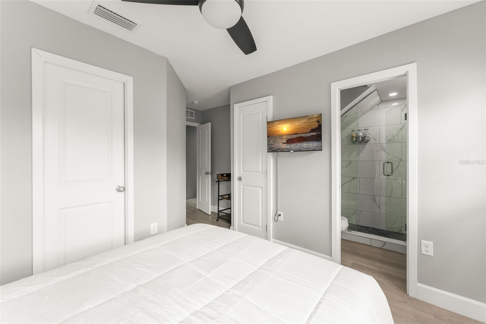 MIDWAY - Residential