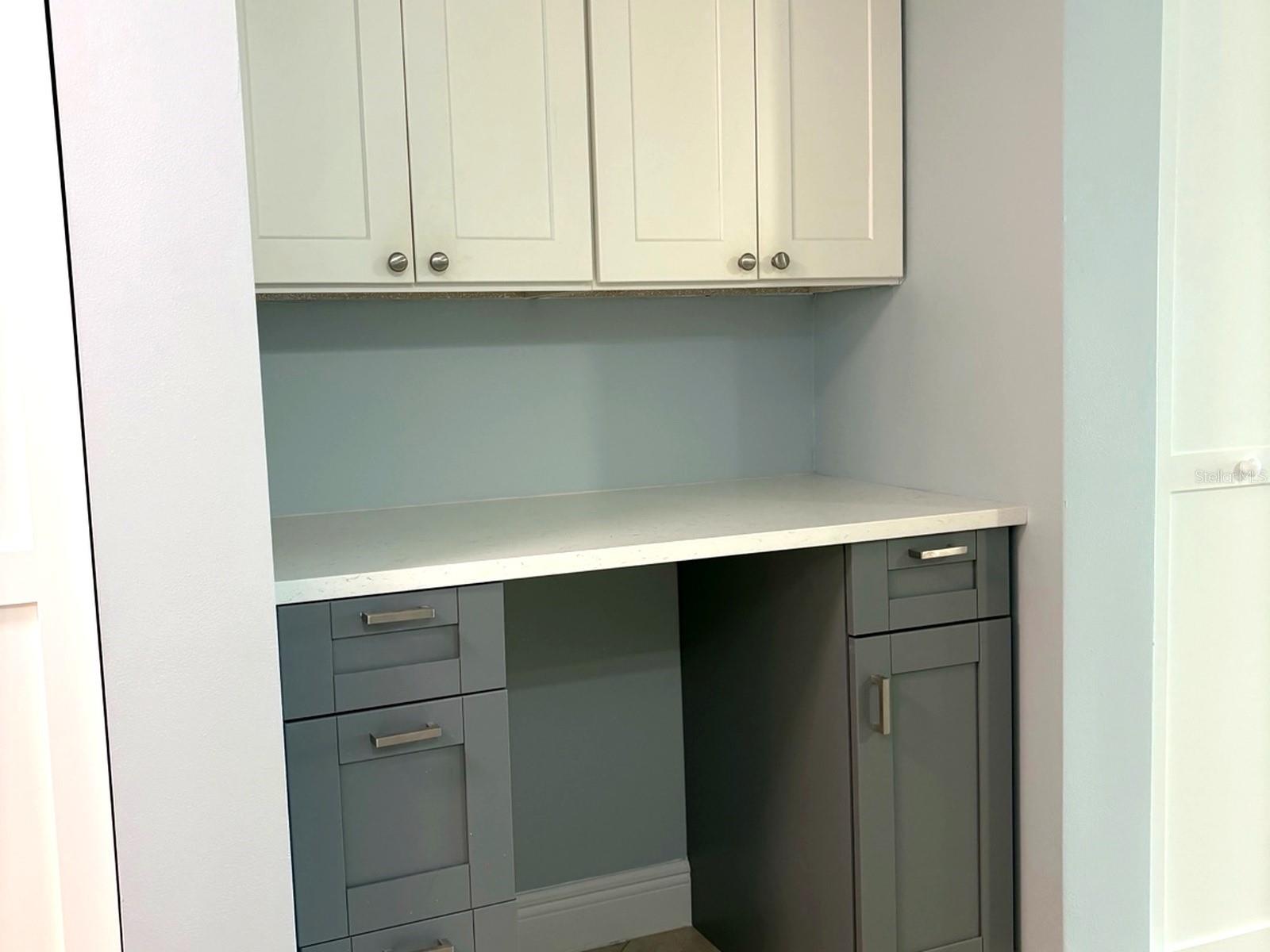 BAY ISLAND GROUP 4A - Residential Lease