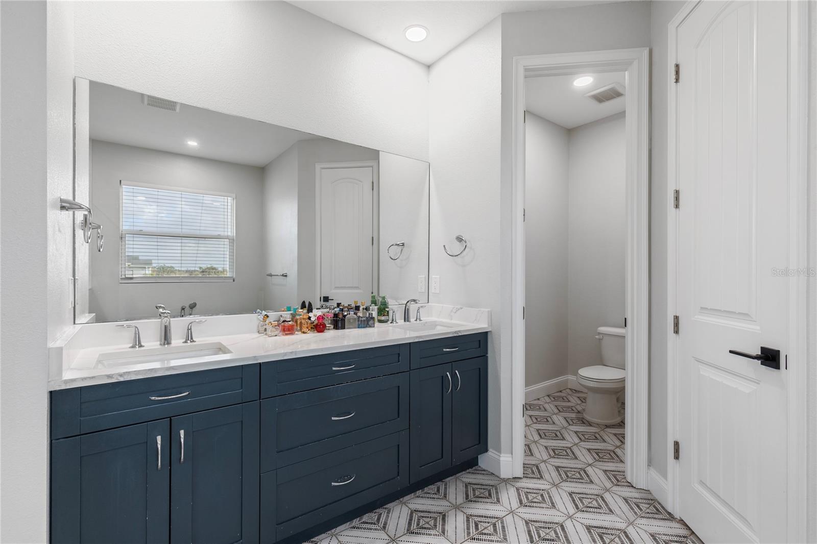 DRAKE ESTATES SUB - Residential