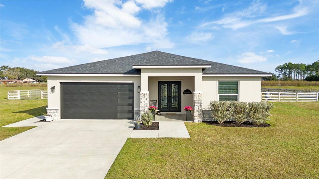 Photo of 32923 Drake Estates Way, Dade City, FL 33525 (MLS # TB8464891)