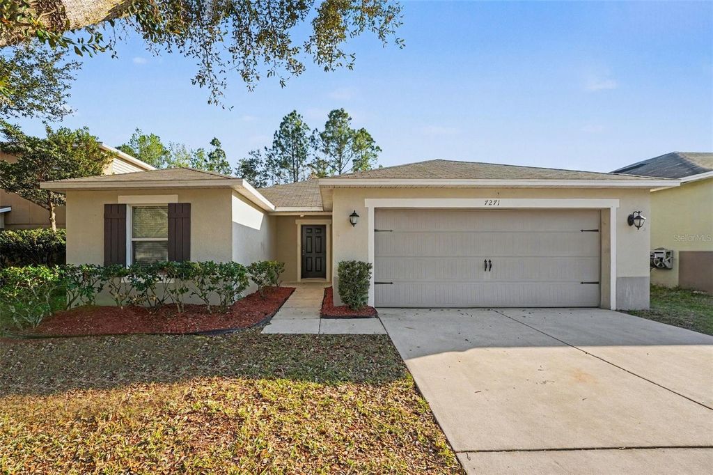 Photo of 7271 Wakeview Drive, Davenport, FL 33896 (MLS # O6385867)