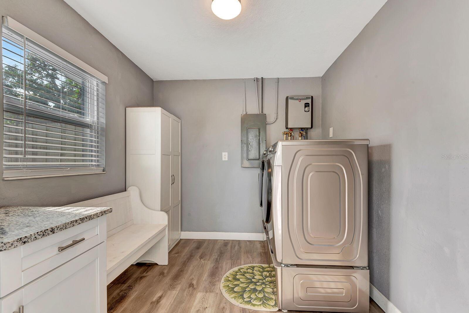 COLLEGE HEIGHTS - Residential