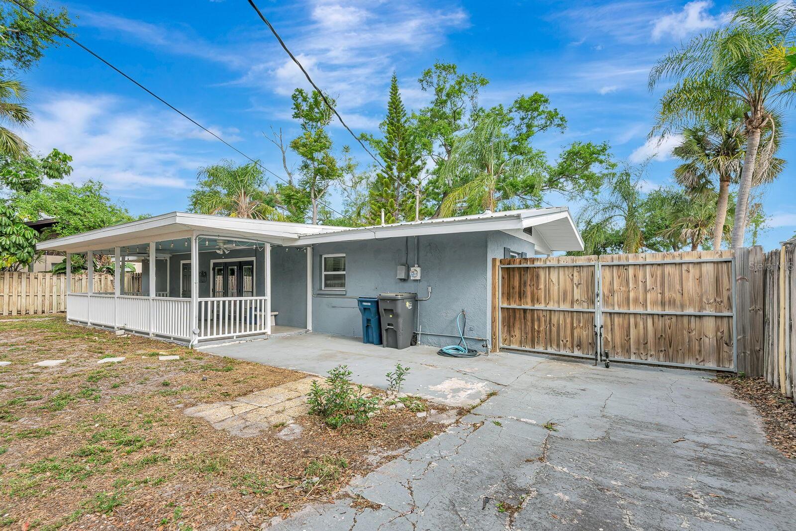 COLLEGE HEIGHTS - Residential