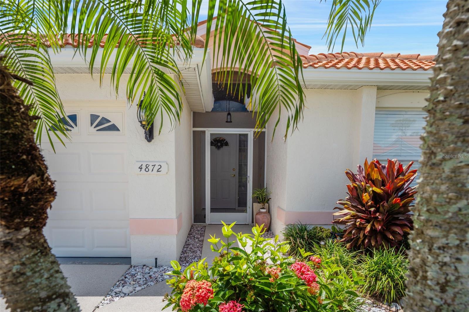 4872 ORANGE TREE PLACE