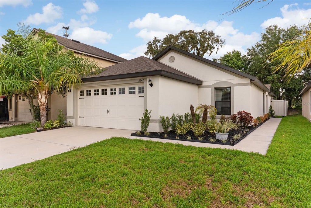 Photo of 2242 Caspian Drive, Lakeland, FL 33805 (MLS # L4965123)