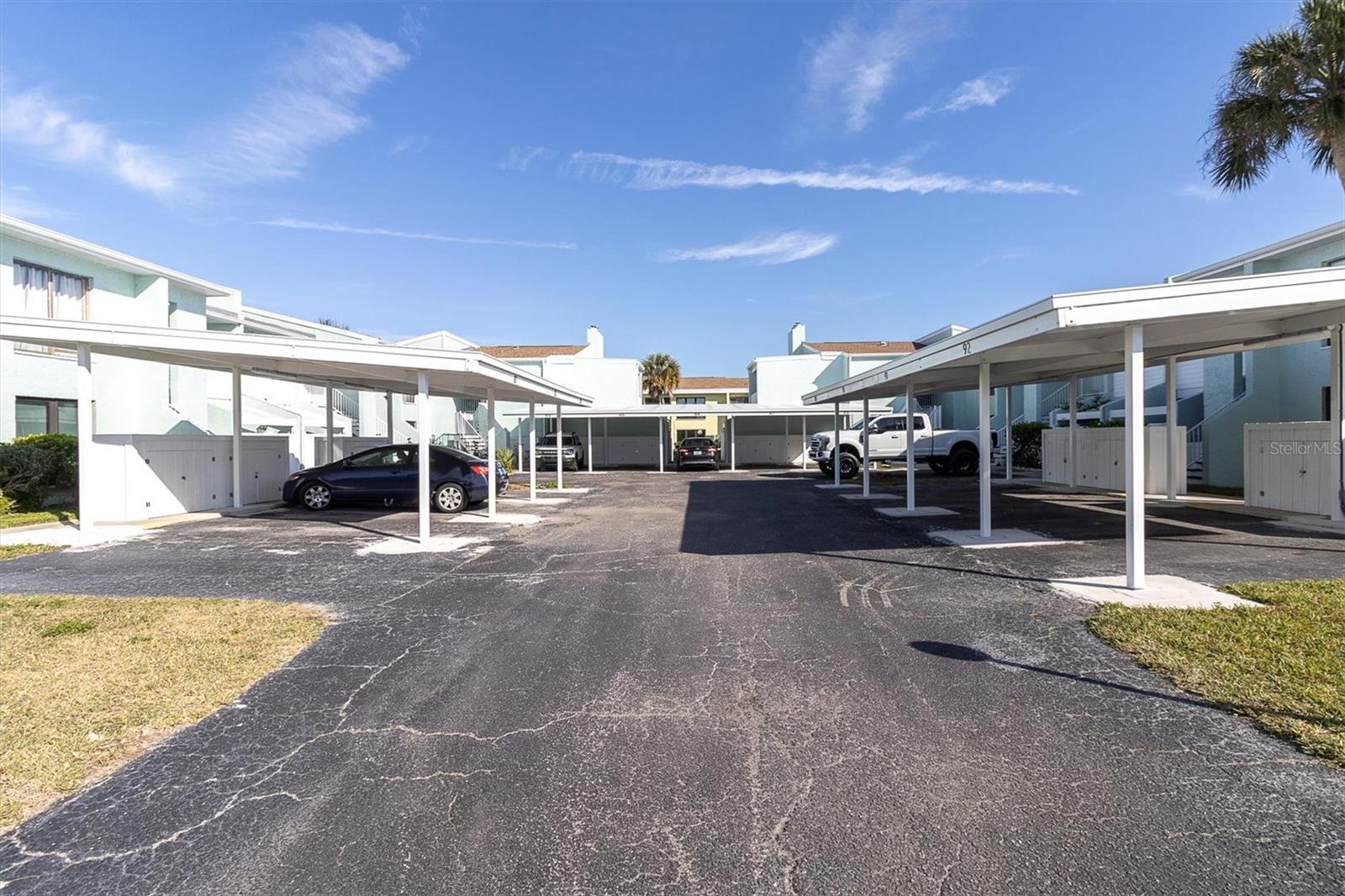 WINDRUSH COVE PH 1 CONDO - Residential