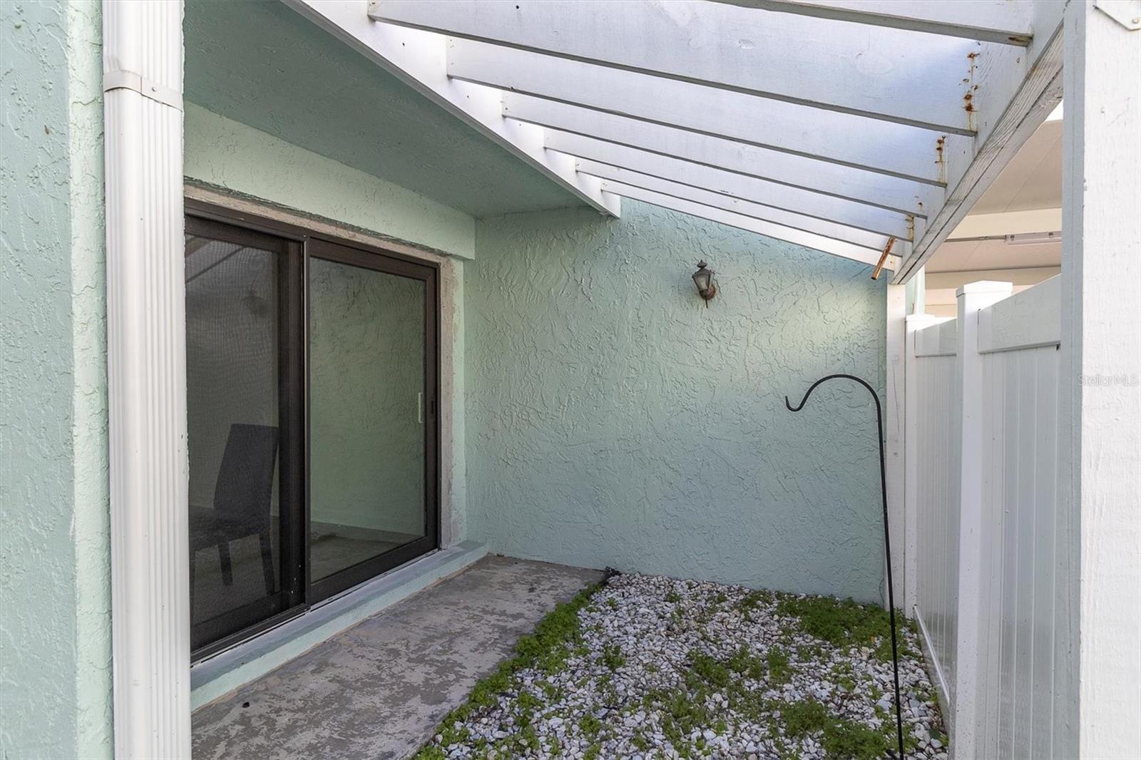 WINDRUSH COVE PH 1 CONDO - Residential