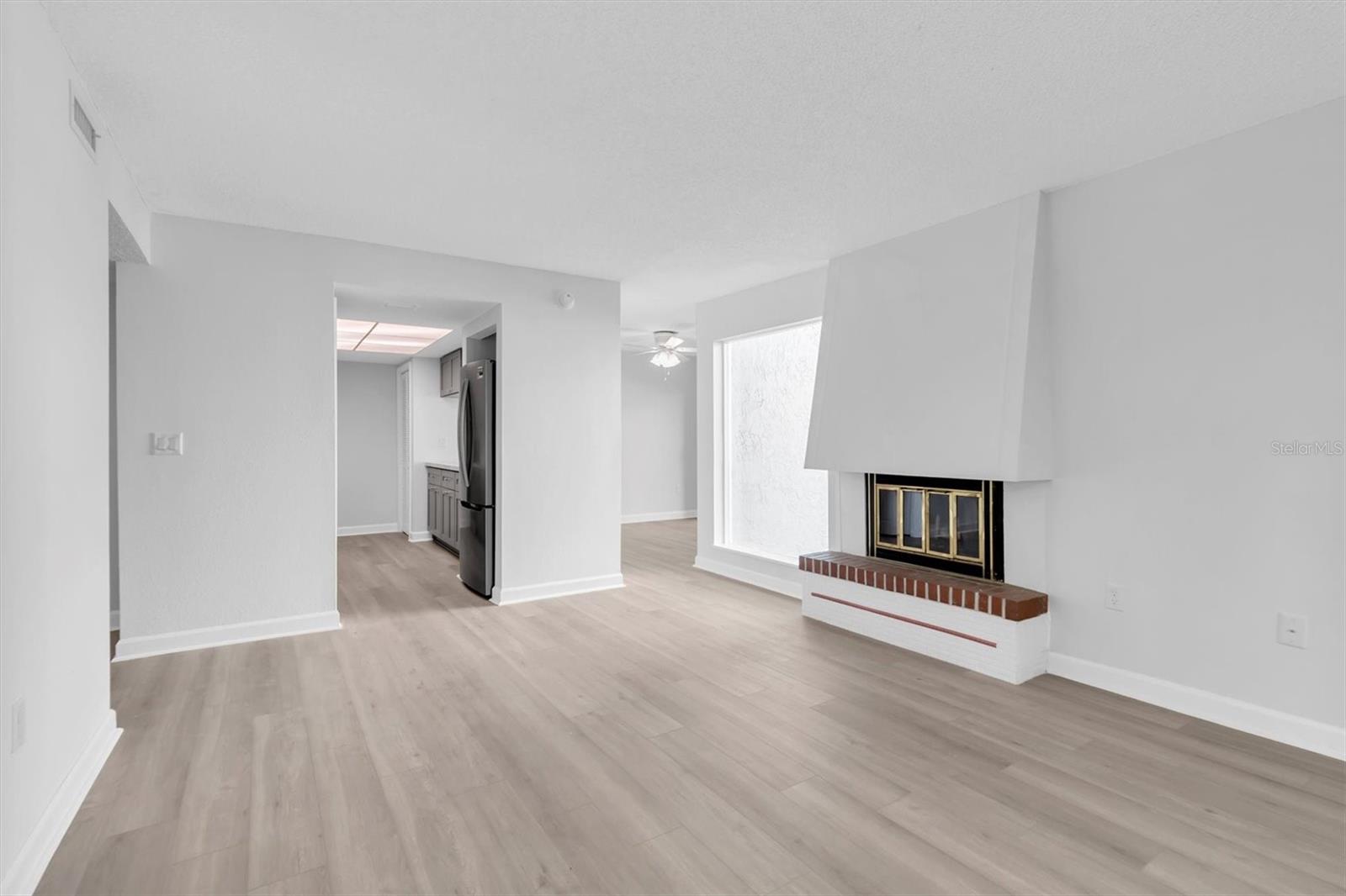 WINDRUSH COVE PH 1 CONDO - Residential