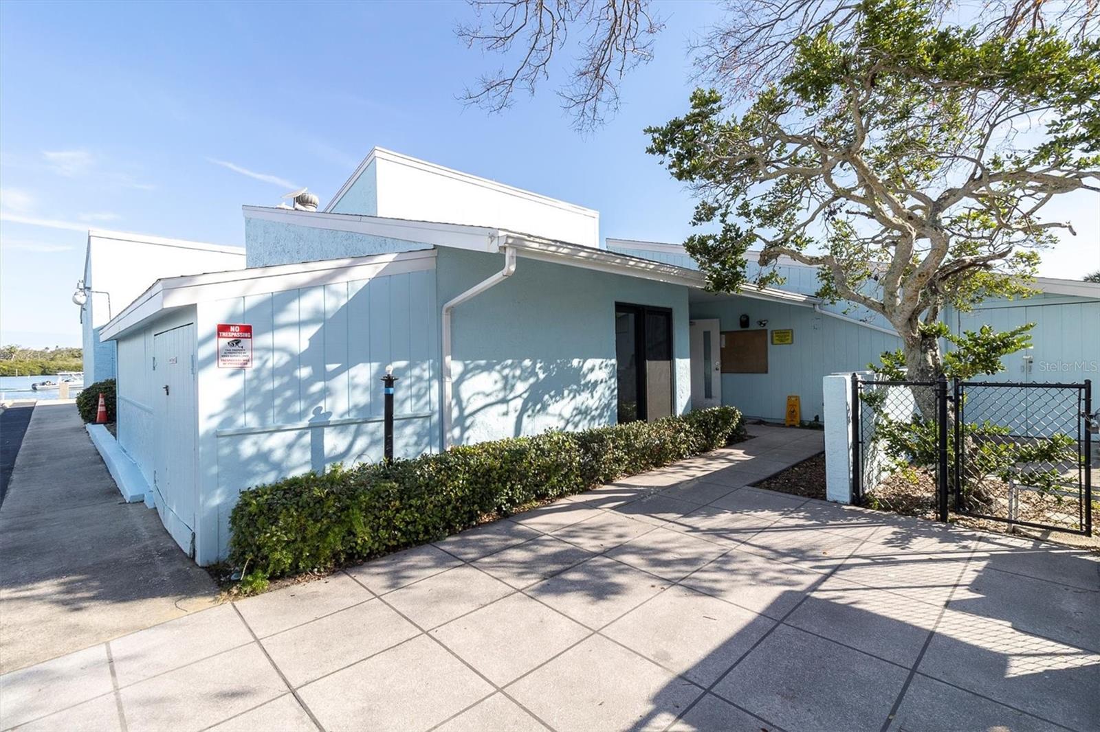 WINDRUSH COVE PH 1 CONDO - Residential