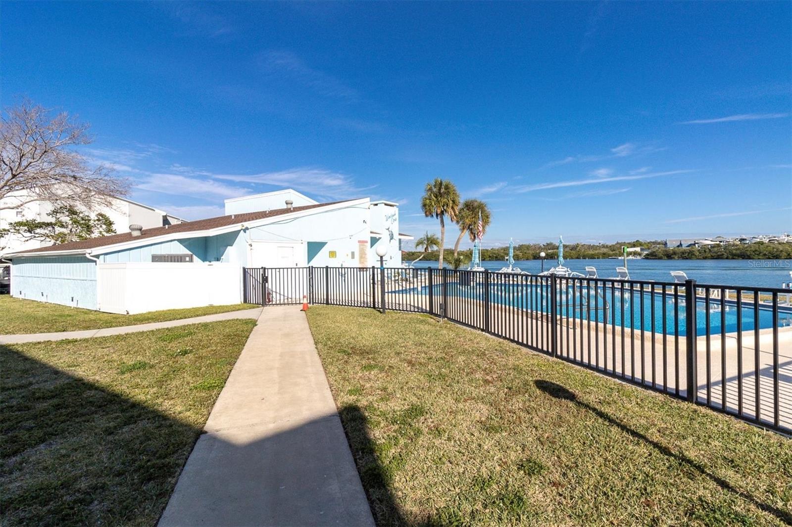 WINDRUSH COVE PH 1 CONDO - Residential