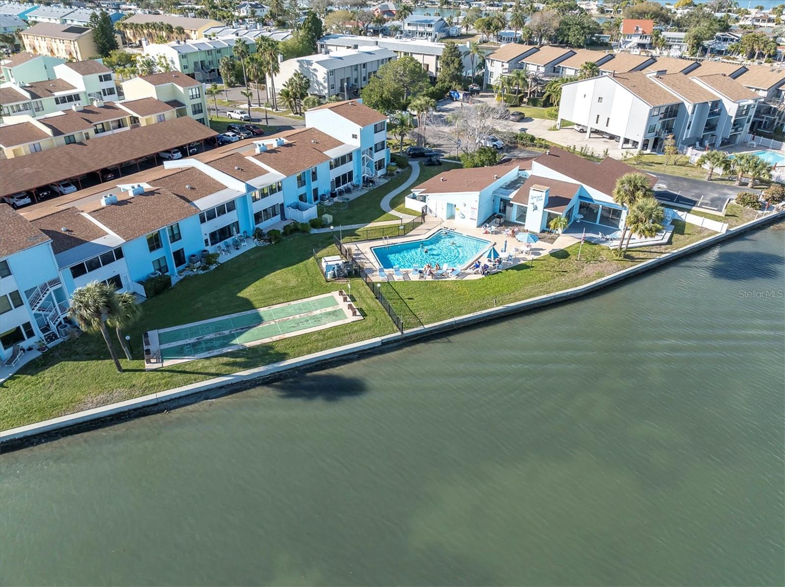 WINDRUSH COVE PH 1 CONDO - Residential