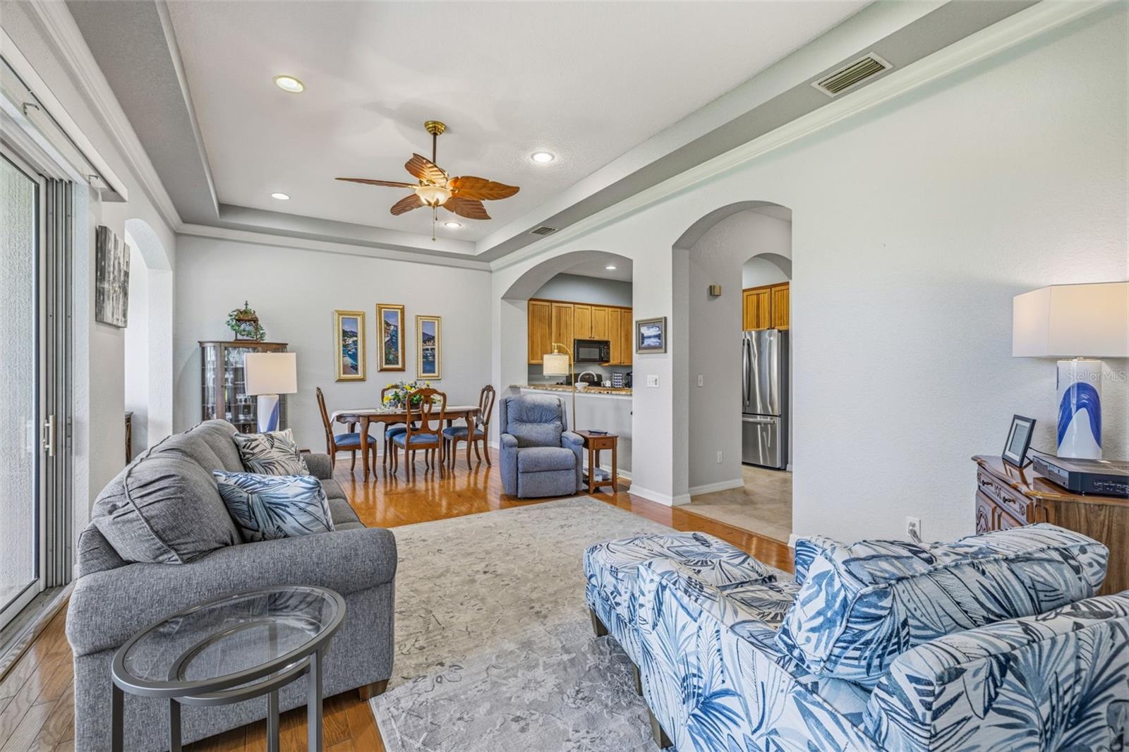 KENSINGTON CONDO - Residential