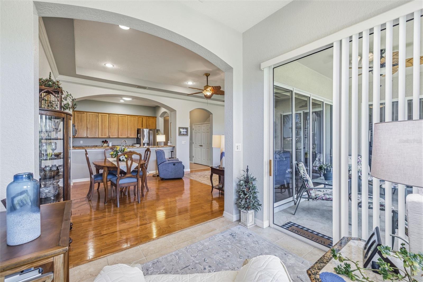 KENSINGTON CONDO - Residential