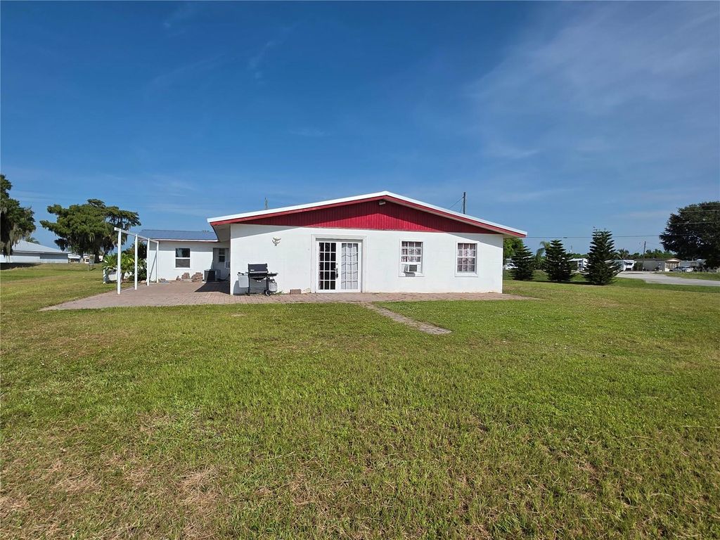 Photo of 8840 State Road 78 W, Okeechobee, FL 34974 (MLS # OK225437)