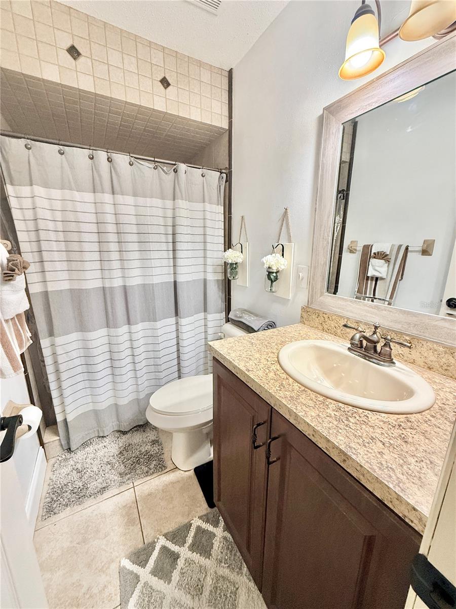 GATEWOOD UNIT 01 - Residential