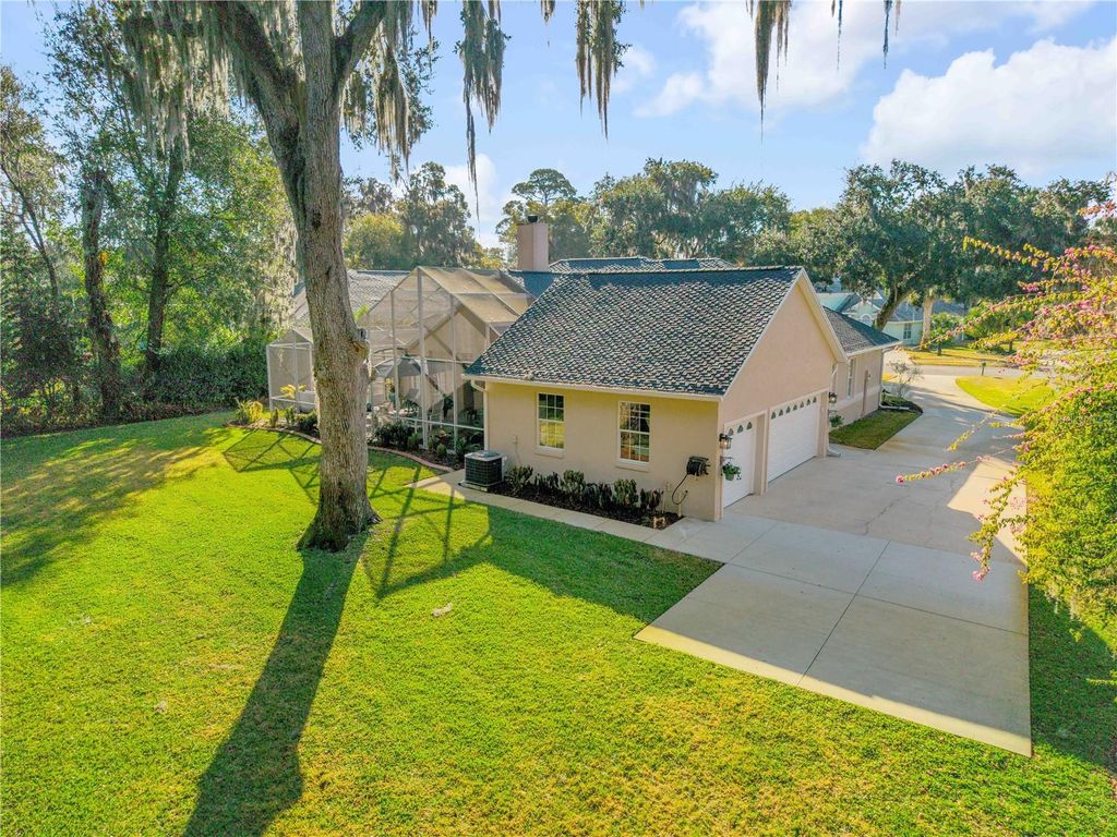 Photo of 1309 Wicklow Lane, Ormond Beach, FL 32174 (MLS # O6382189)