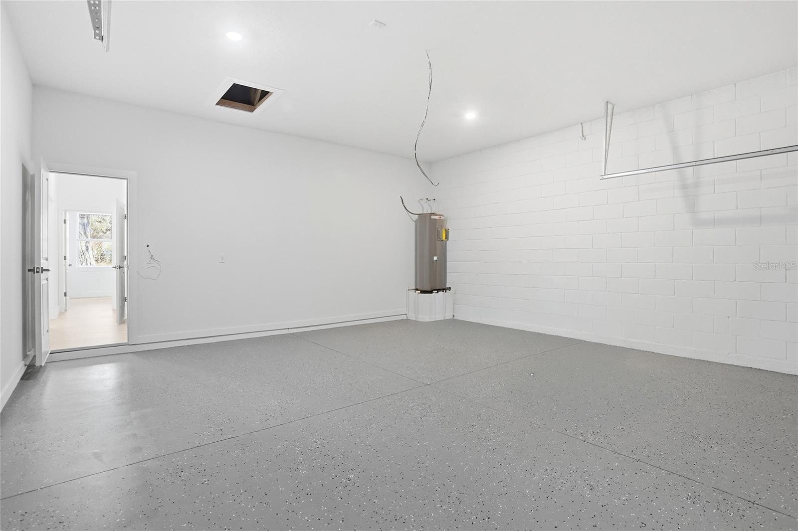 OAK TERRACE - Residential