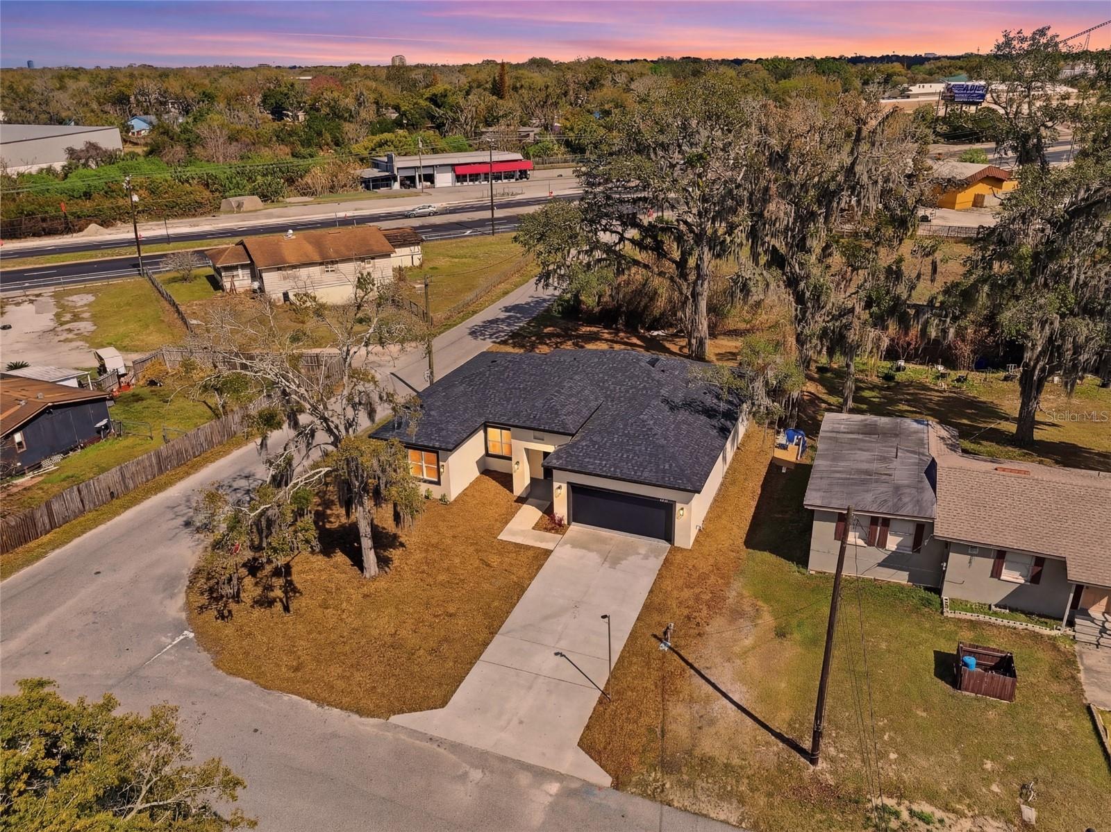 OAK TERRACE - Residential