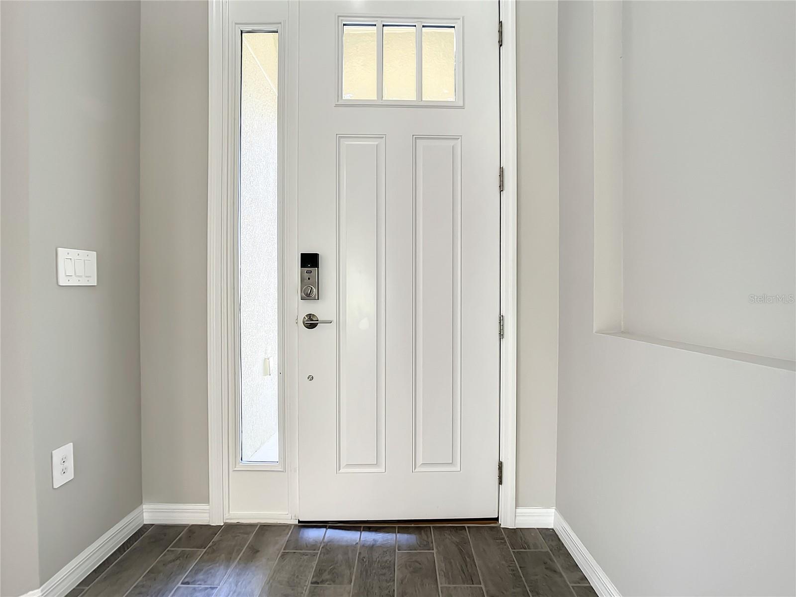 CRESTVIEW PB 71 PG 58-62 LOT 7 ORB 6098 PG 144 - Residential Lease