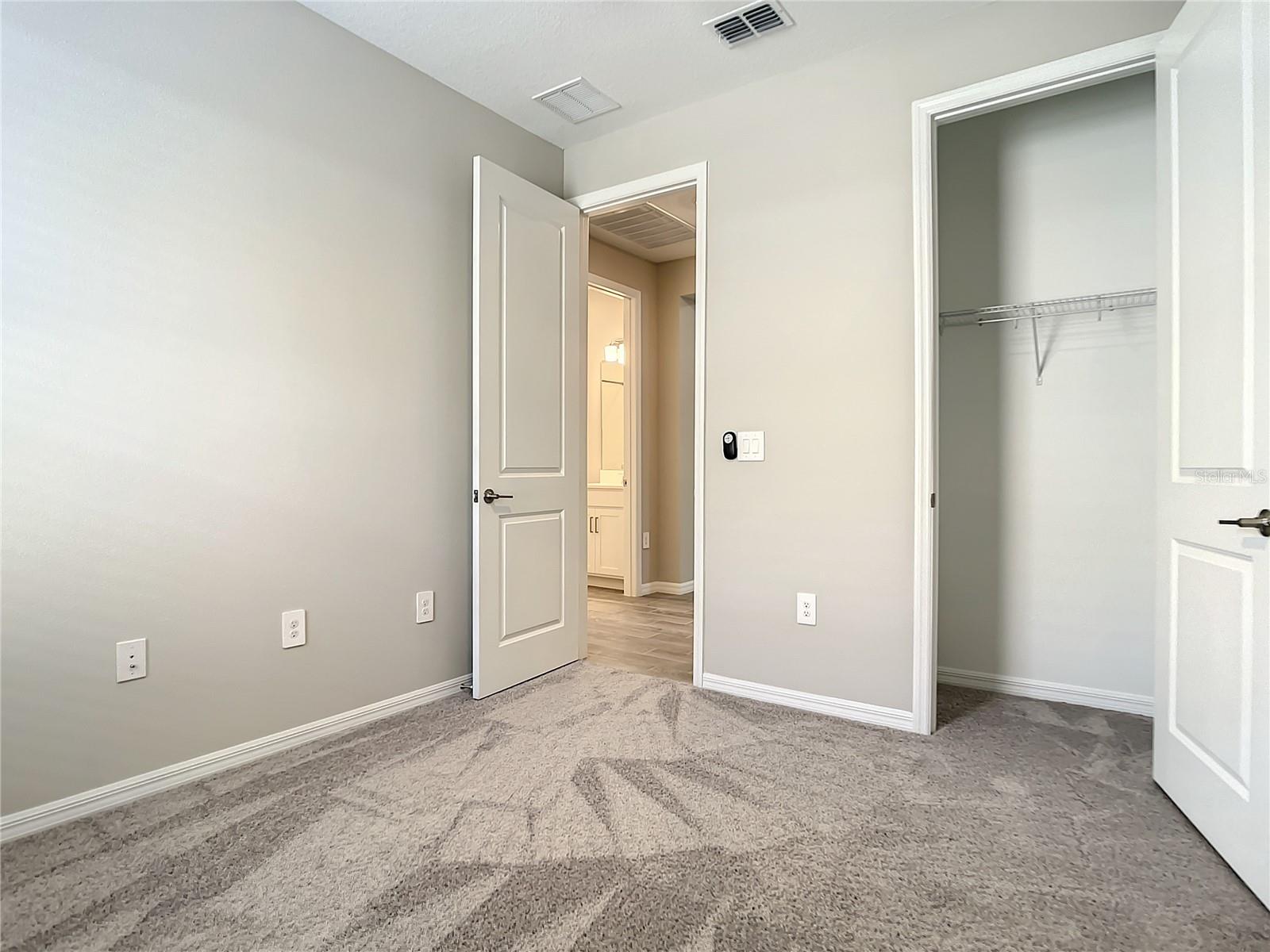 CRESTVIEW PB 71 PG 58-62 LOT 7 ORB 6098 PG 144 - Residential Lease