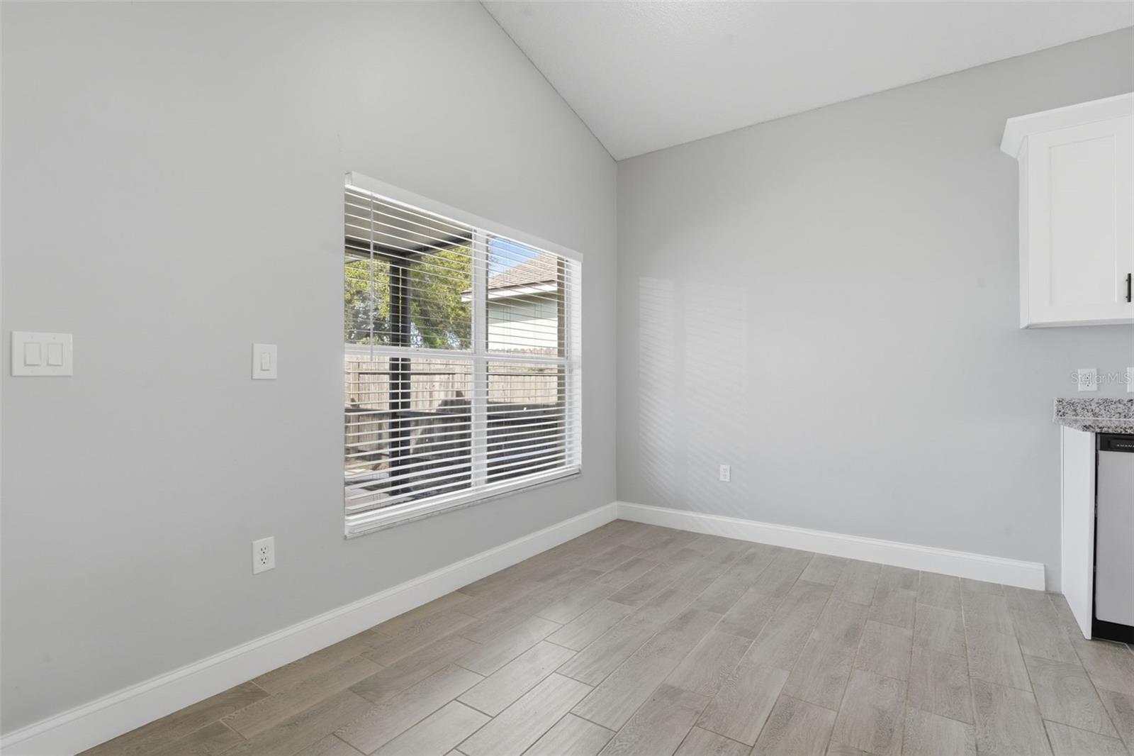 CRYSTAL COVE - Residential