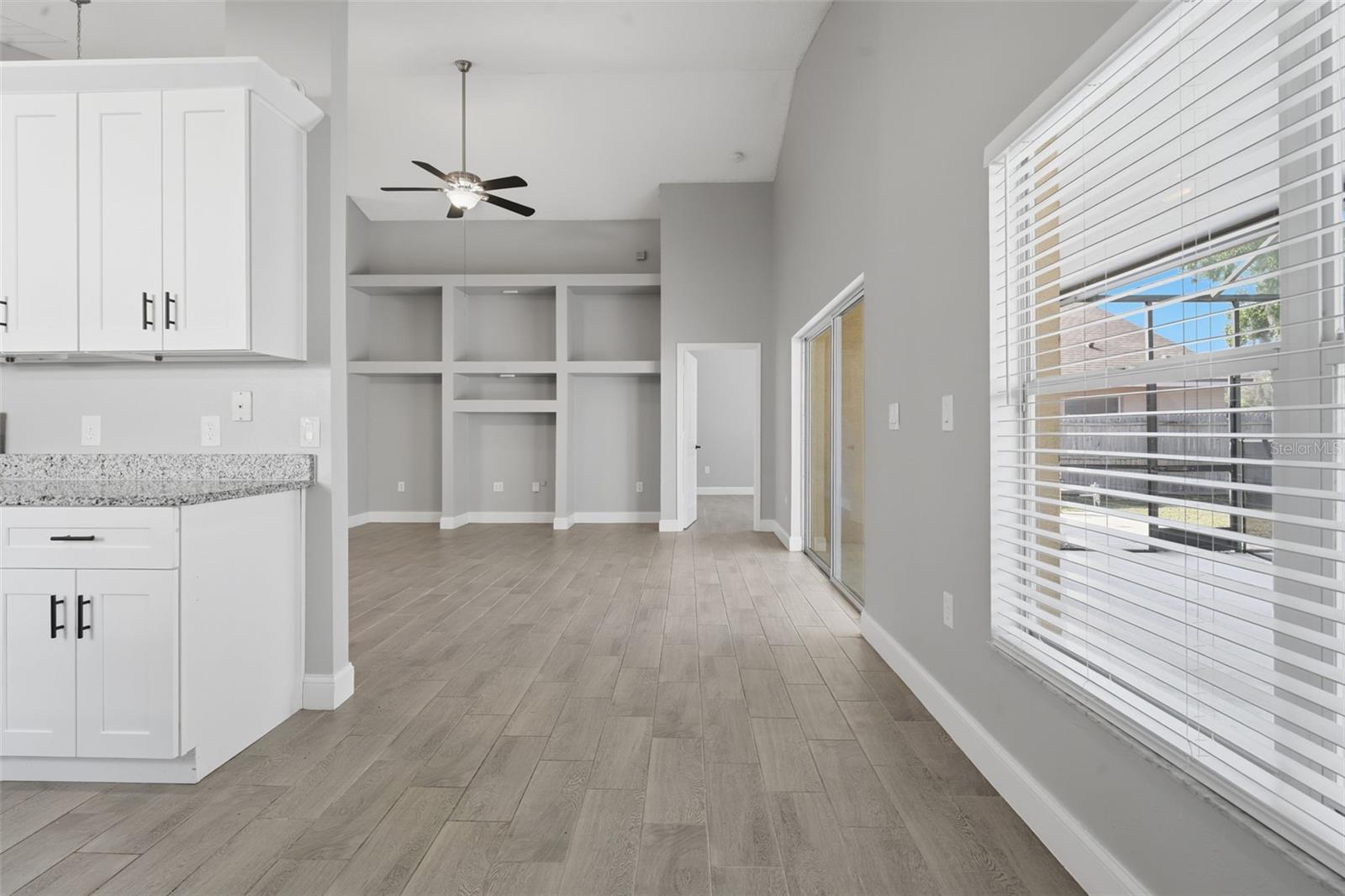 CRYSTAL COVE - Residential