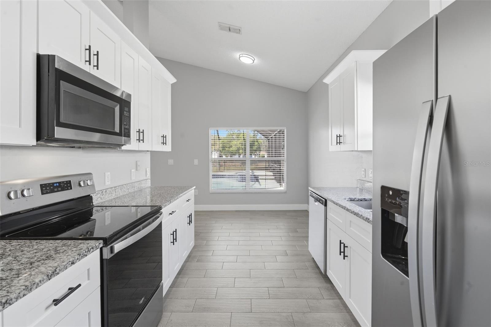 CRYSTAL COVE - Residential