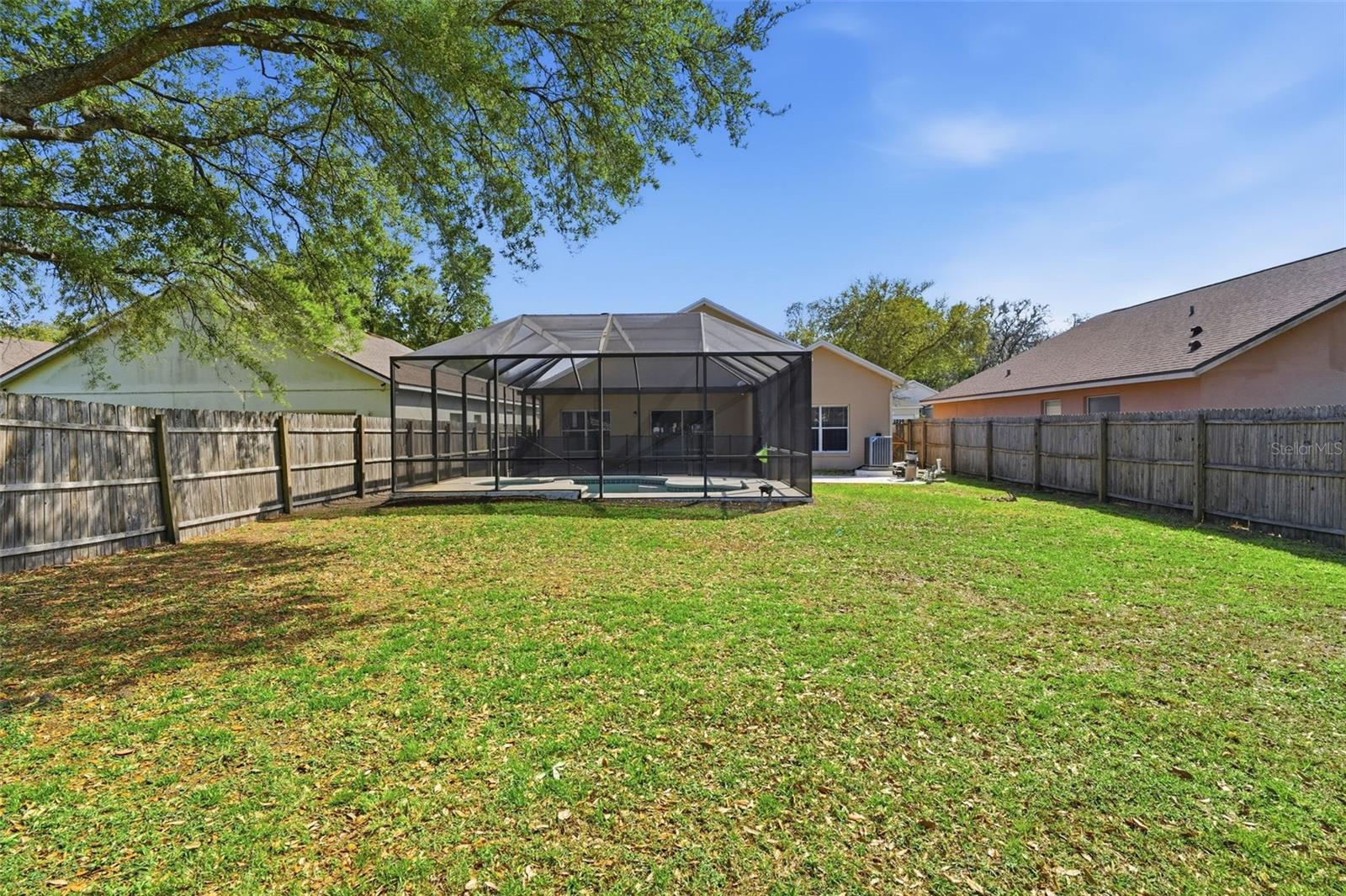 CRYSTAL COVE - Residential