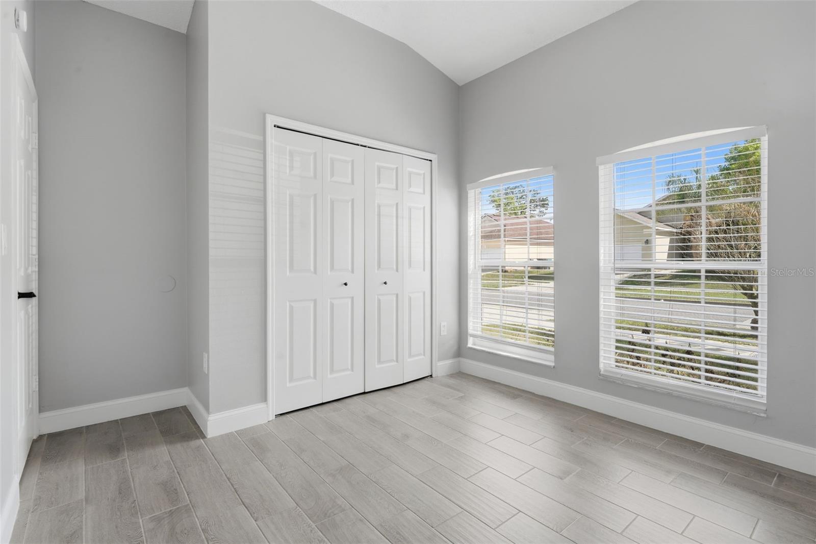 CRYSTAL COVE - Residential