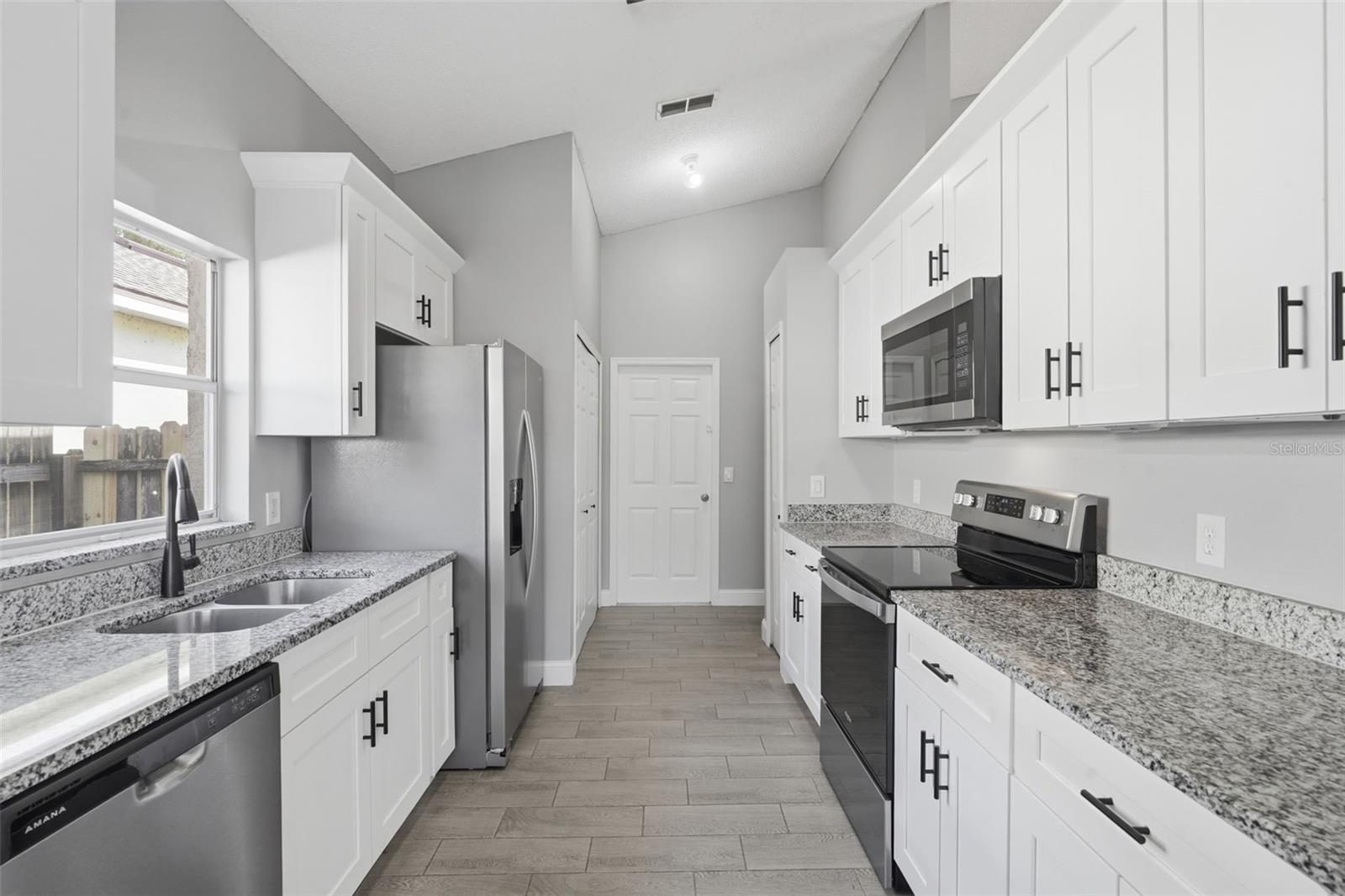 CRYSTAL COVE - Residential