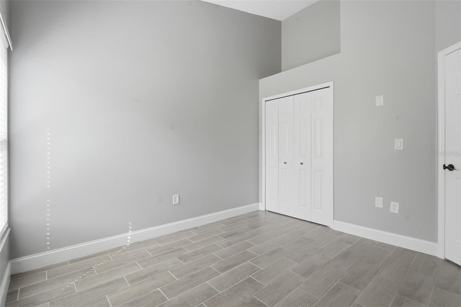 CRYSTAL COVE - Residential