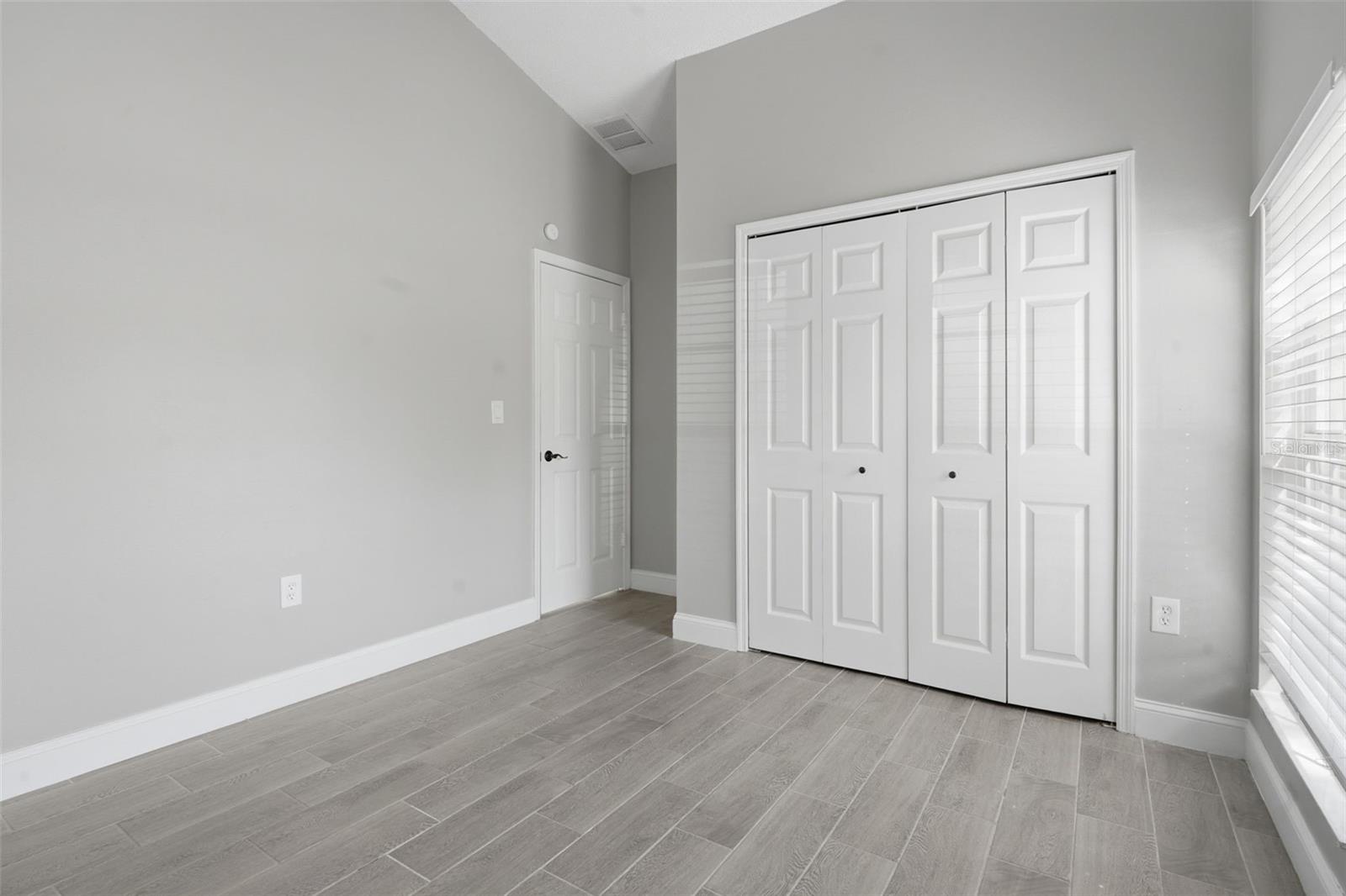 CRYSTAL COVE - Residential