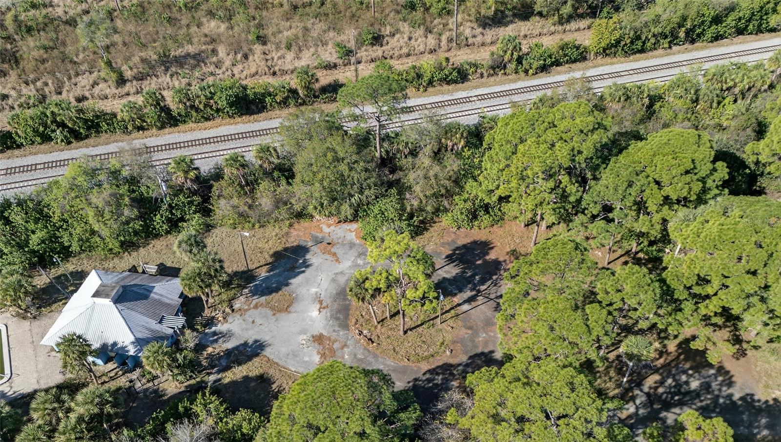 DELESPINE ON INDIAN RIVER - Land