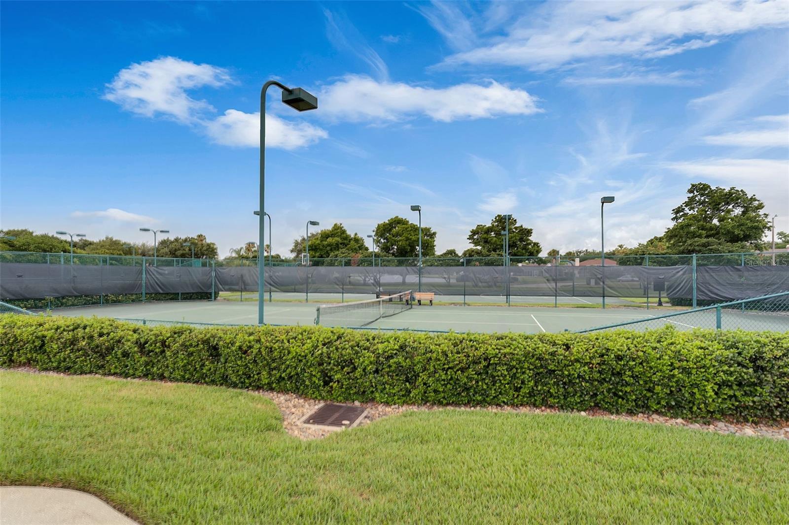 BROOKHAVEN OAKS/WESMERE - Residential
