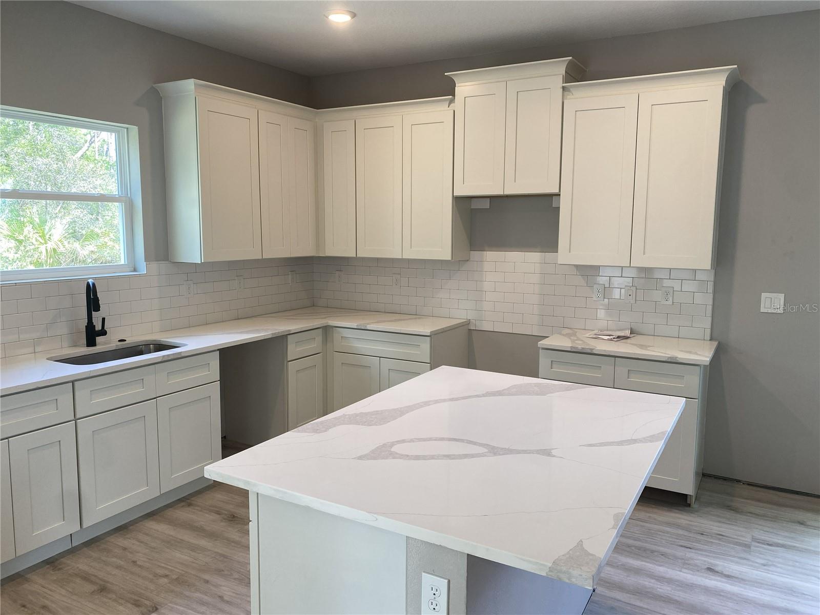 ROYAL HIGHLANDS UNIT 6 - Residential