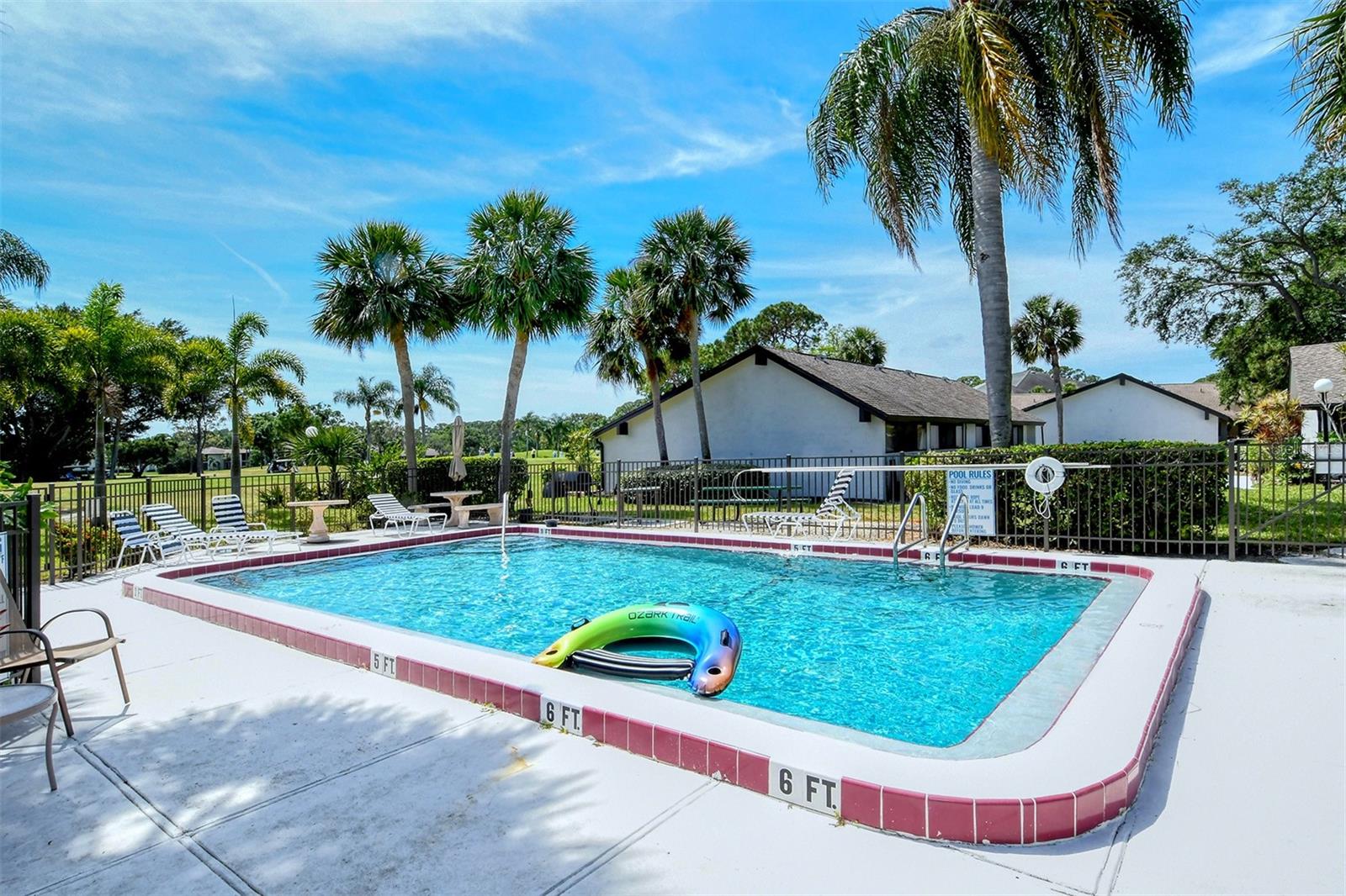 BUNKER OAKS - Residential