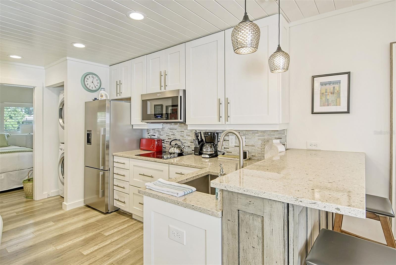 BUNKER OAKS - Residential