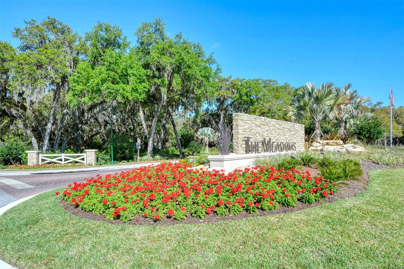 BUNKER OAKS - Residential