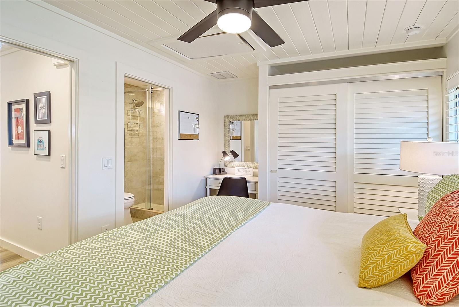 BUNKER OAKS - Residential