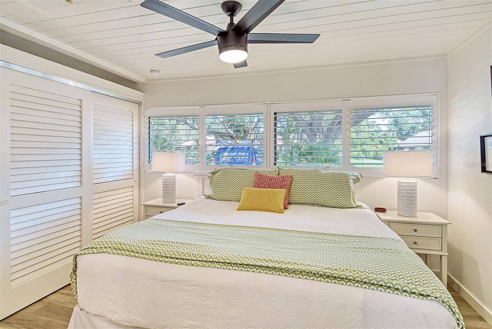 BUNKER OAKS - Residential