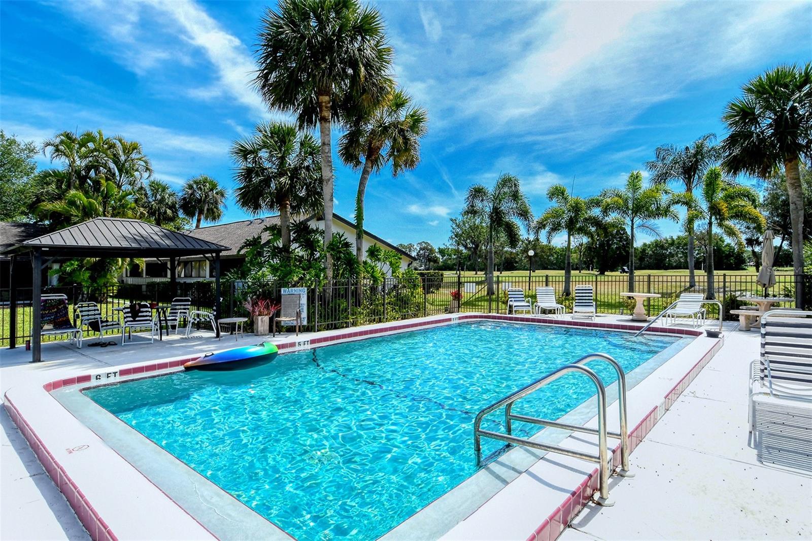 BUNKER OAKS - Residential