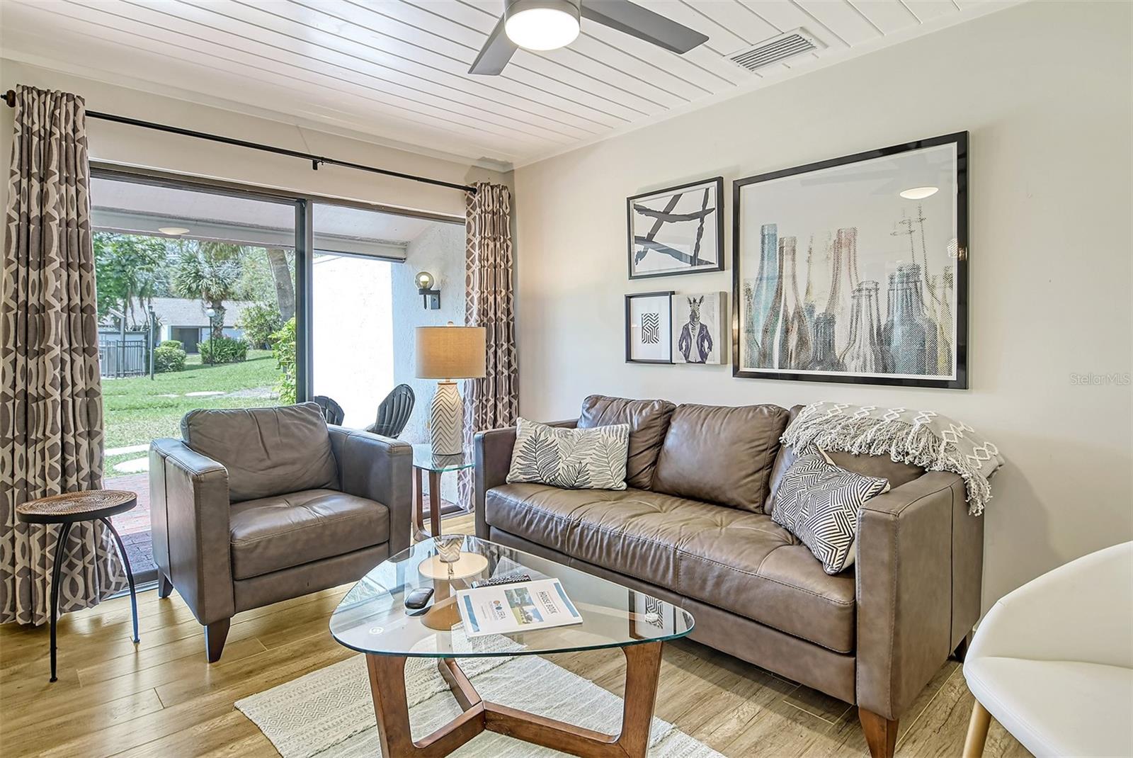 BUNKER OAKS - Residential