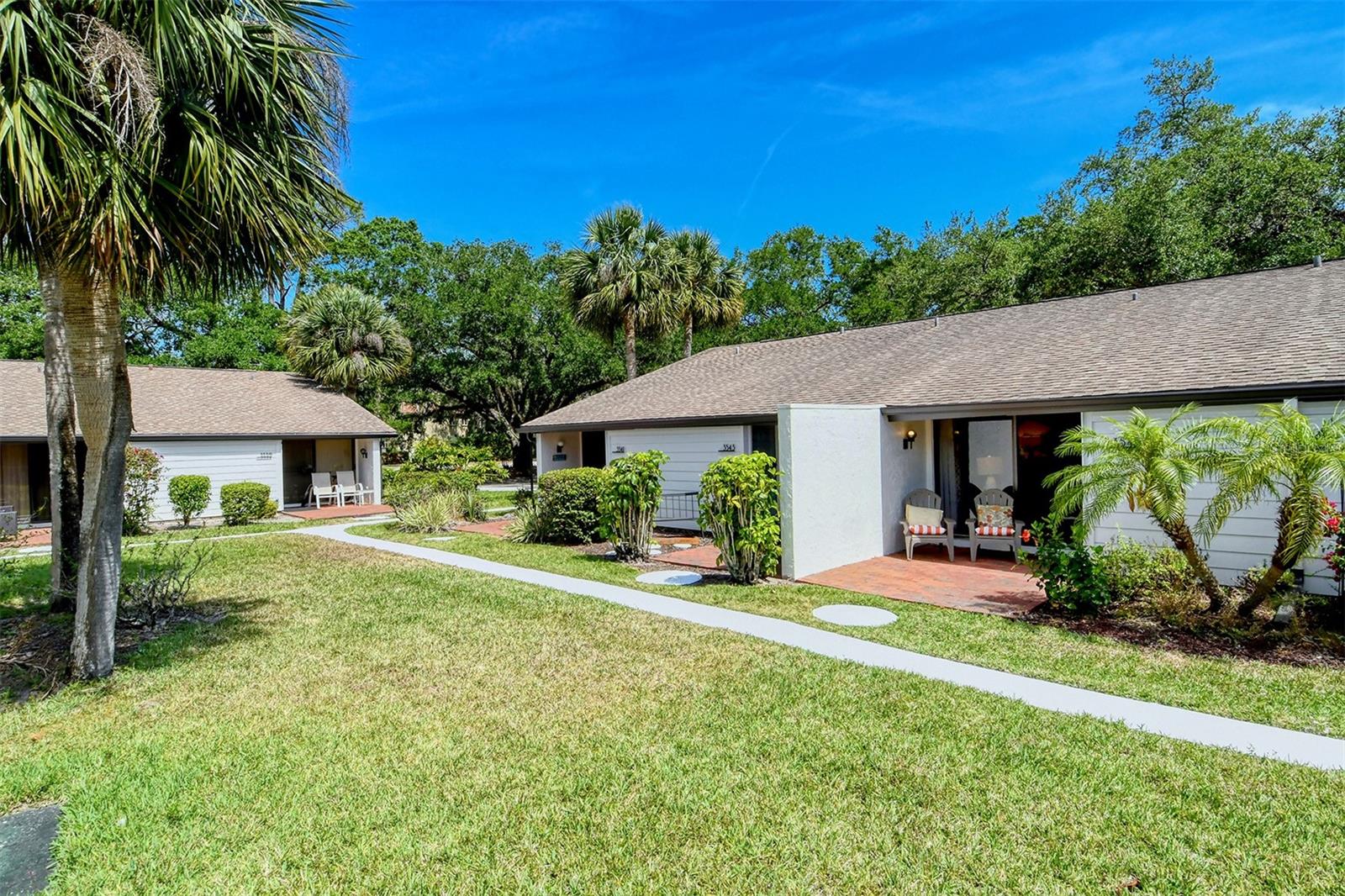 BUNKER OAKS - Residential