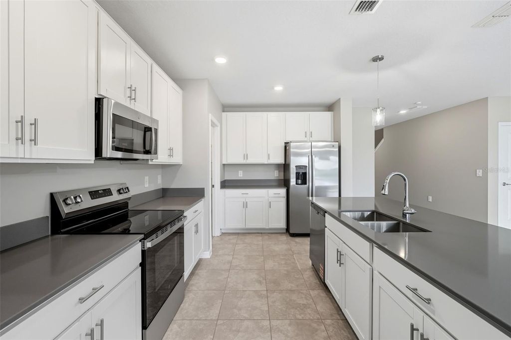 Photo of 724 Daring Drive, Davenport, FL 33837 (MLS # G5112115)