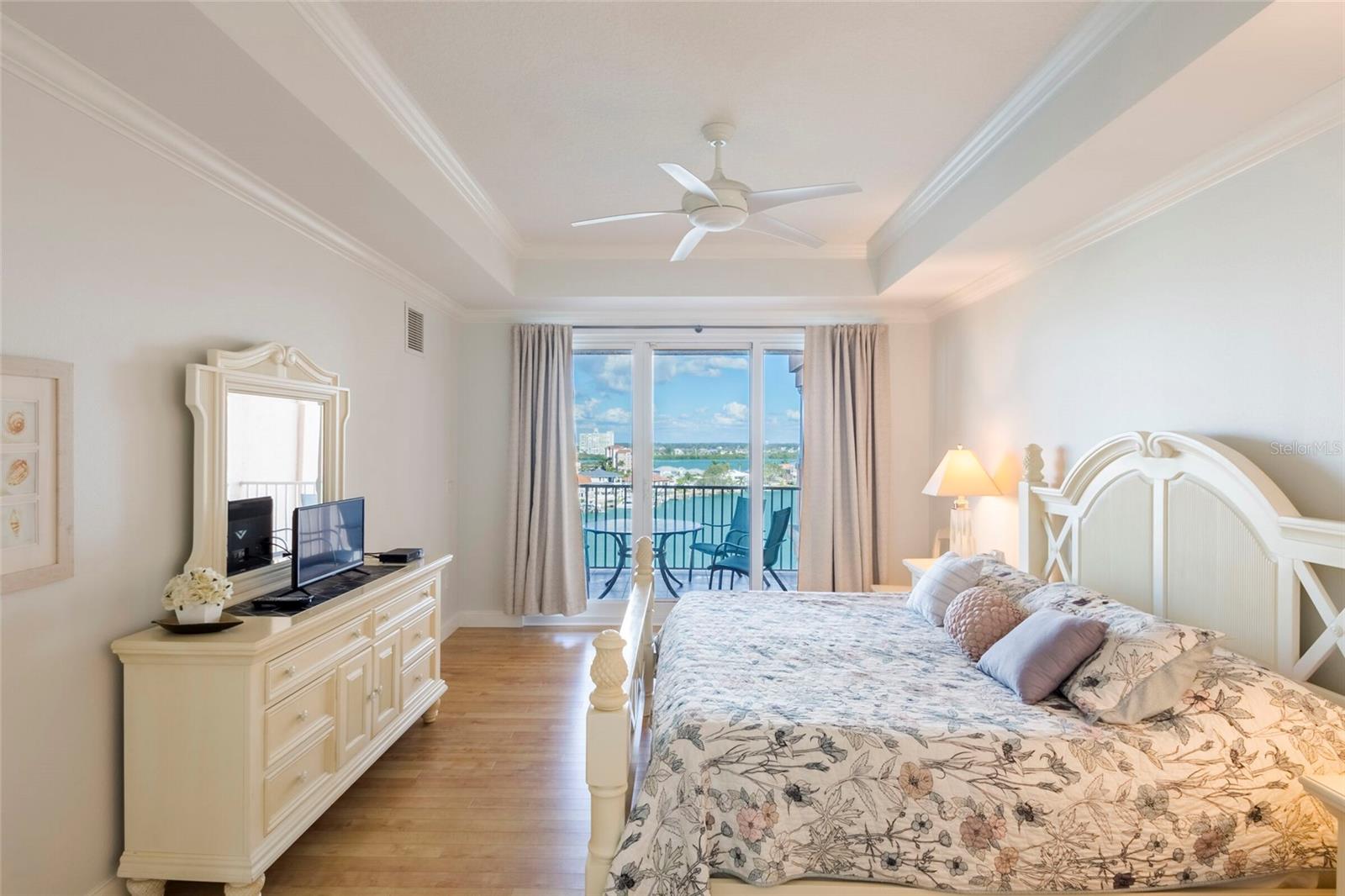 HARBORVIEW GRANDE CONDO - Residential