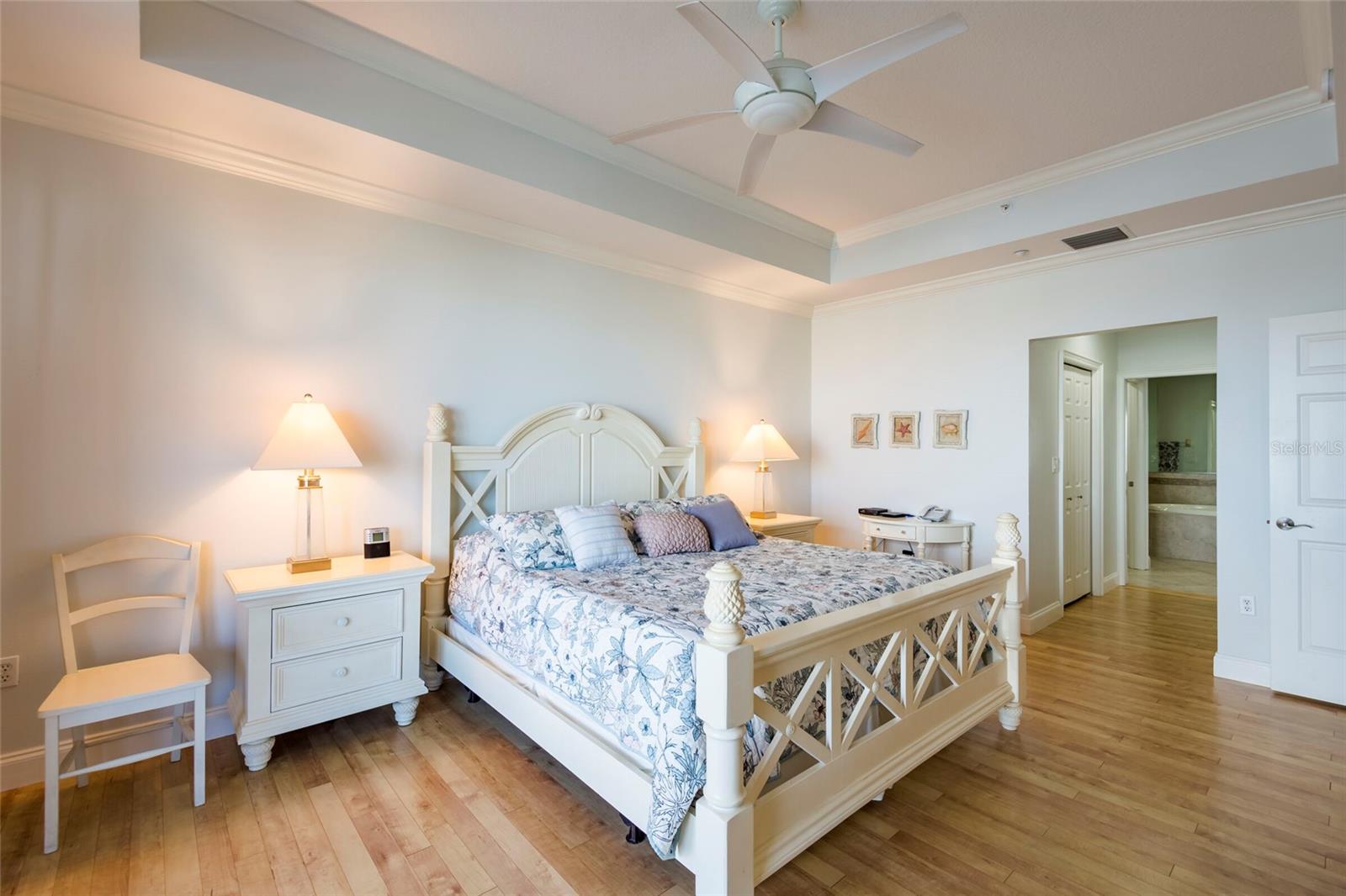 HARBORVIEW GRANDE CONDO - Residential